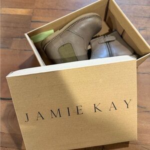 Jamie Kay Kids Leather w Elastic Side / color: bear